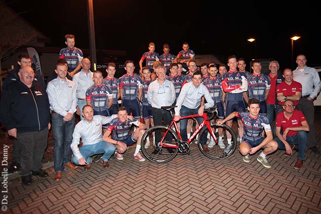 ddl-gijzenzele-ploegvoostelling-cycling-team-vdm-van-durme-michiels-trawobo-12