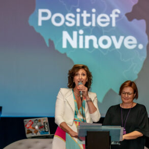 Kick Off Positief Ninove vlnr Christine De Glas en Anja Beeckman