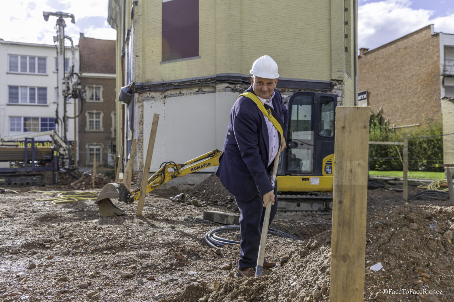 Eerstesteenlegging toeristisch bezoekerscentrum, schepen Alain Triest