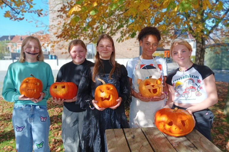 De leerlingen van GO! MS Ninove lieten hun creativiteit de vrije loop tijdens een speciale halloweenactiviteit