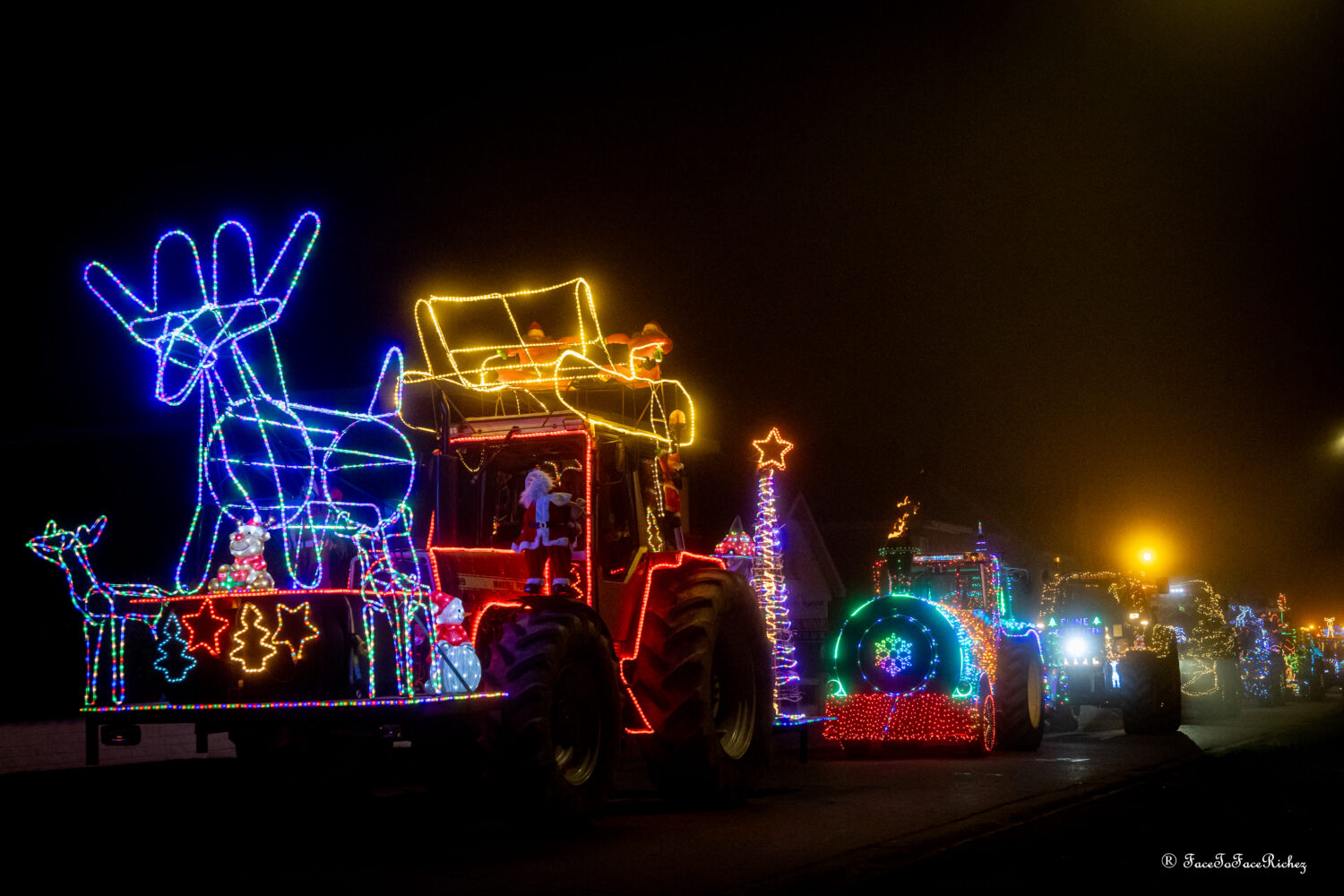 Ninove Wintert – Tractorlichtjesstoet