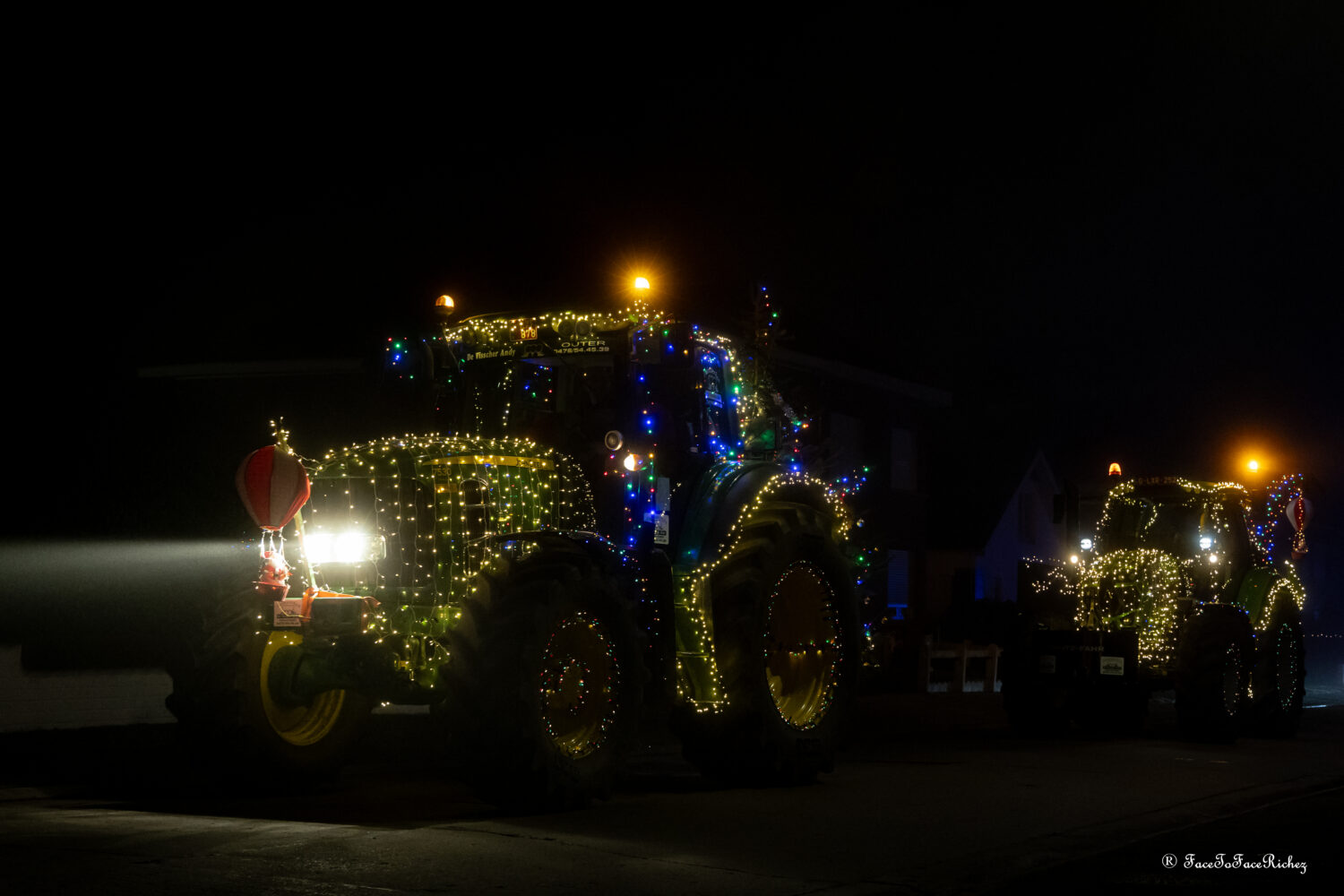 Ninove Wintert – Tractorlichtjesstoet