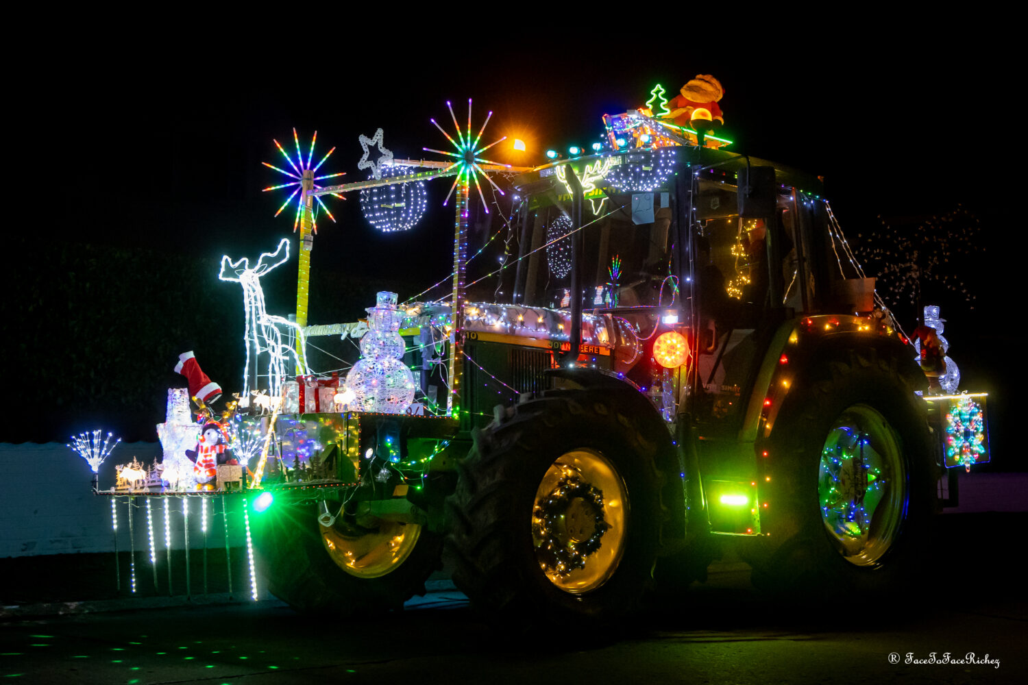 Ninove Wintert – Tractorlichtjesstoet